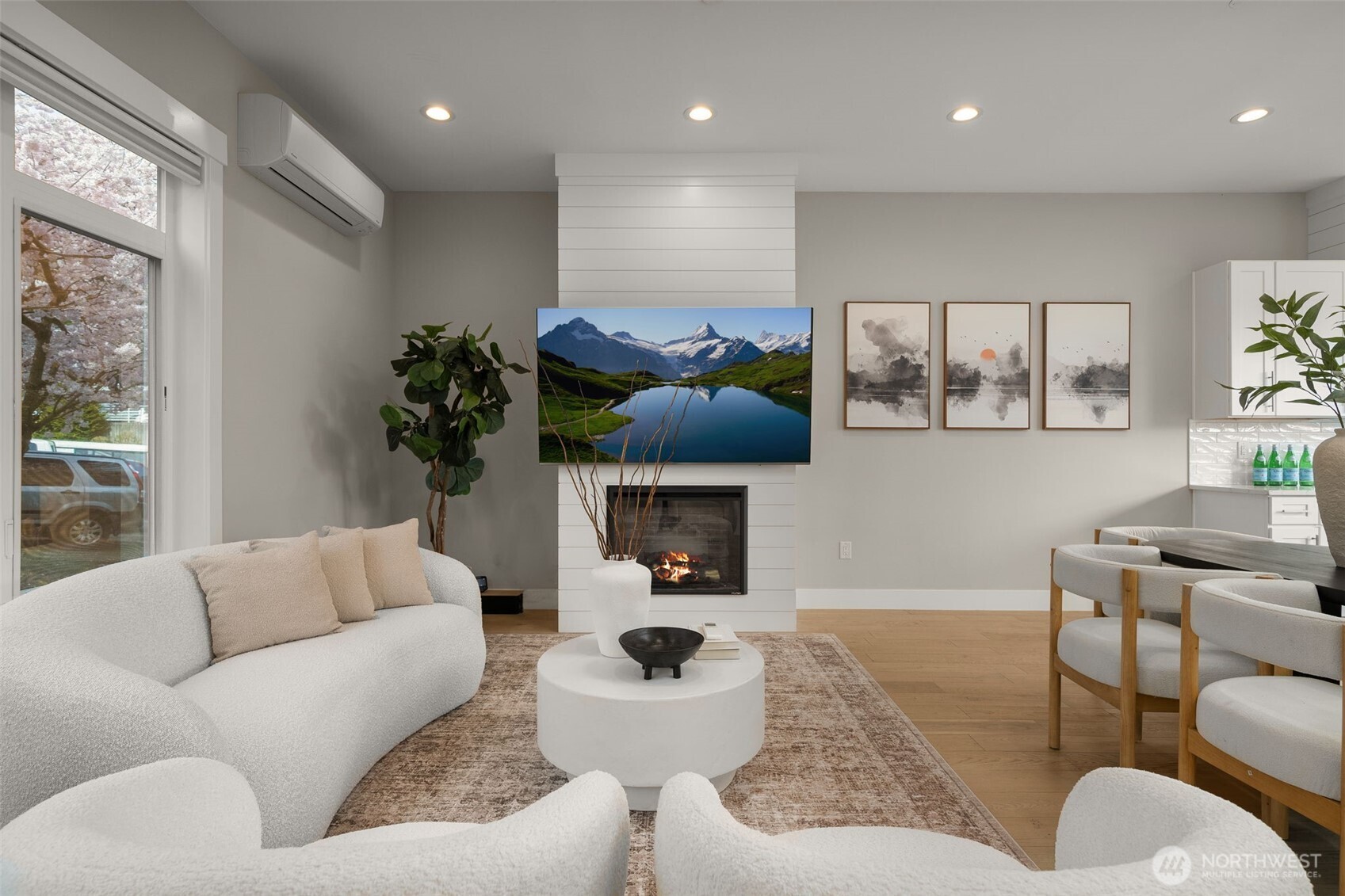 6525 NE 182nd Street #103, Kenmore, WA 98028