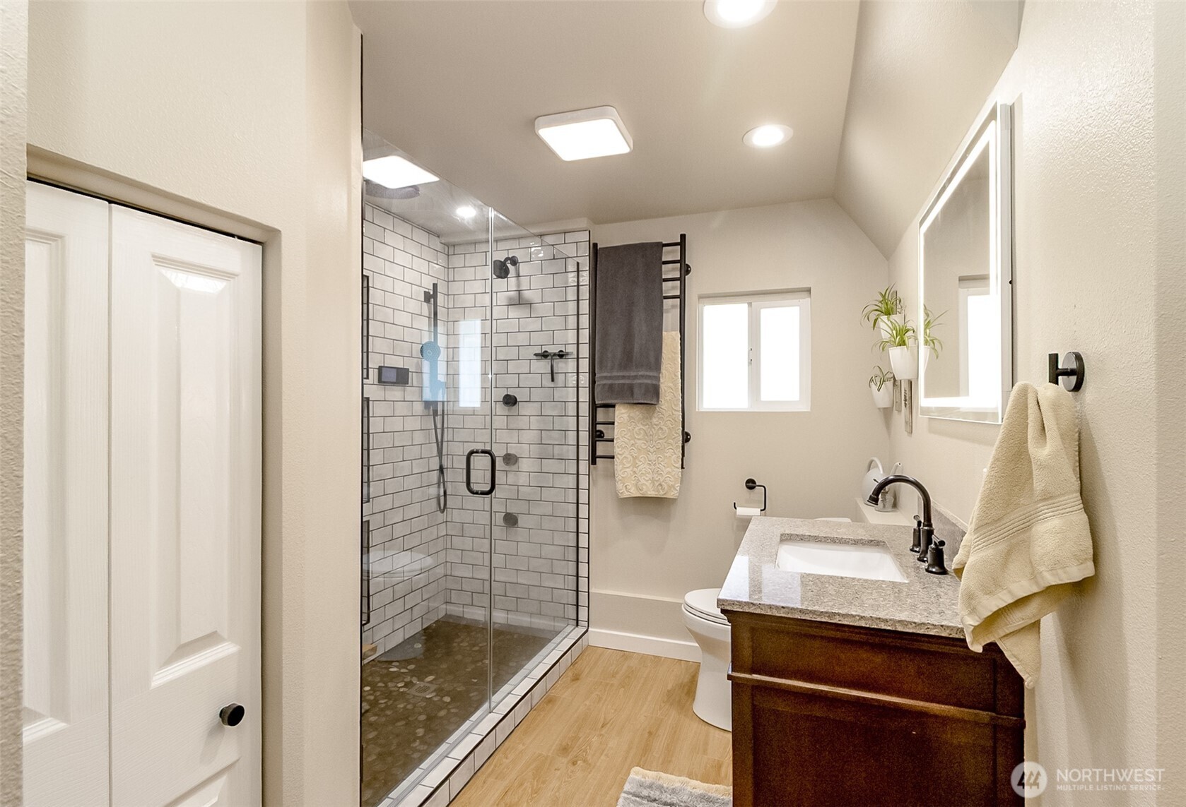 5929 164th Place SW, Lynnwood, WA 98037