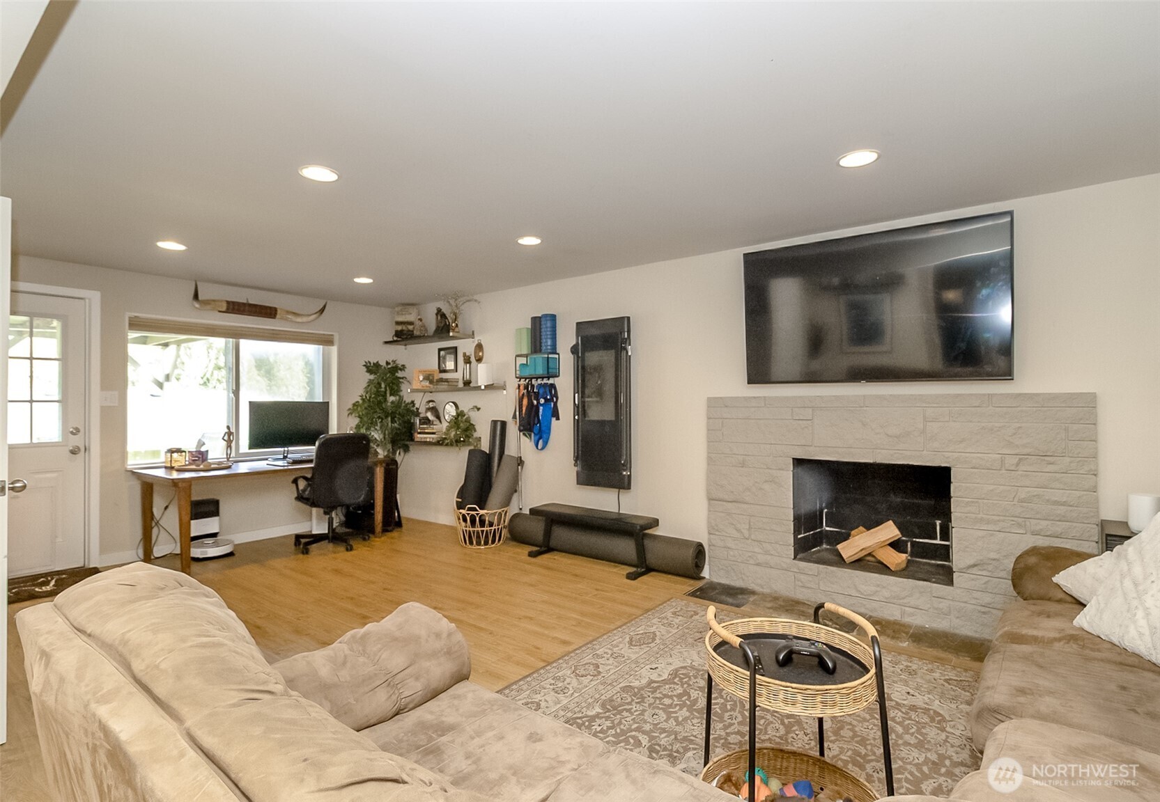 5929 164th Place SW, Lynnwood, WA 98037