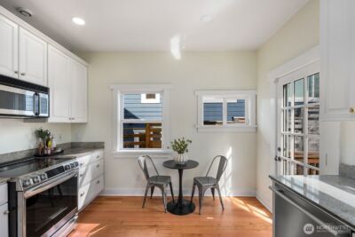 2556 10th Avenue W, Seattle, WA 98119 - Photo 12