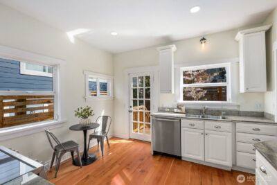 2556 10th Avenue W, Seattle, WA 98119 - Photo 14