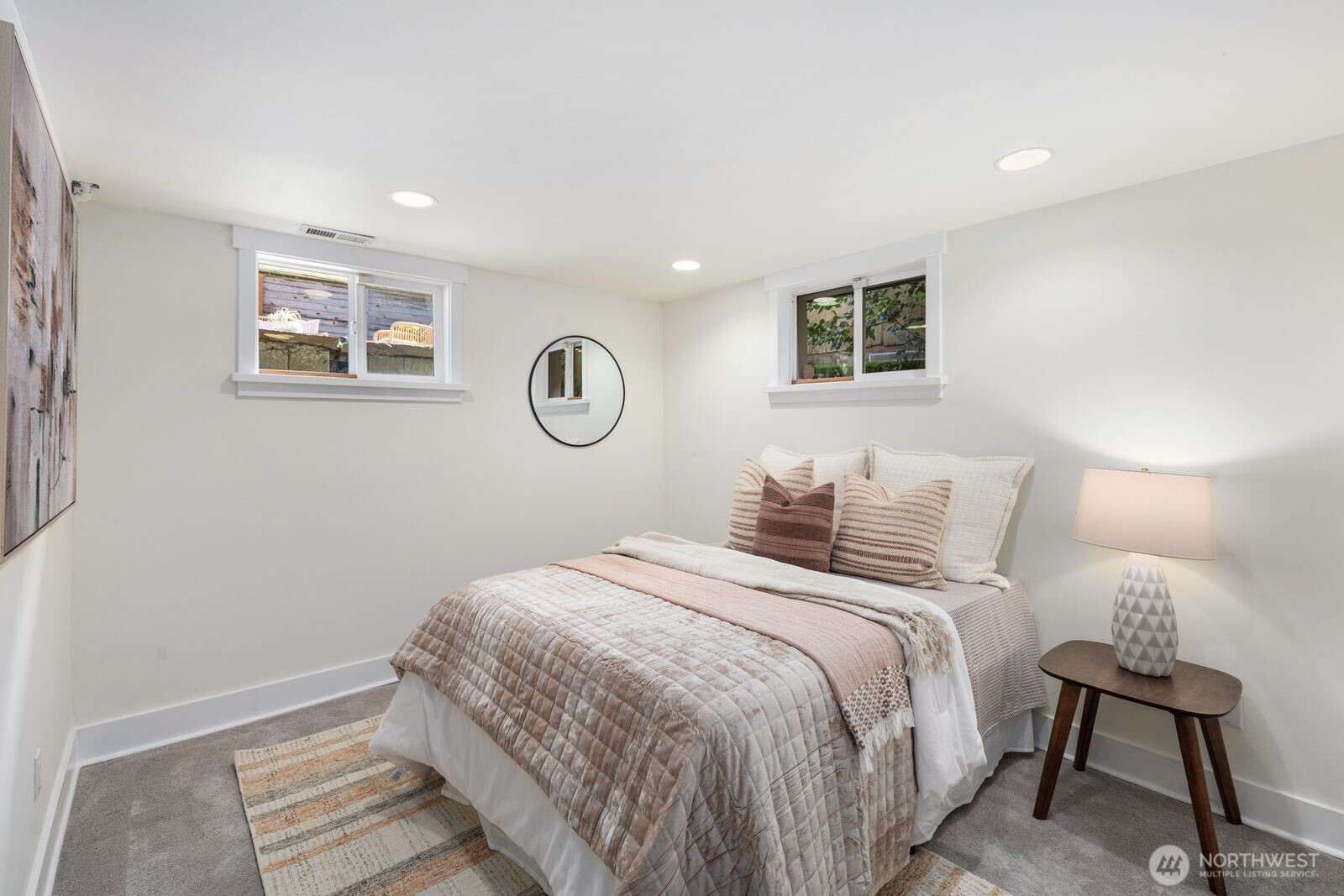 2556 10th Avenue W, Seattle, WA 98119