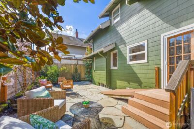 2556 10th Avenue W, Seattle, WA 98119 - Photo 34