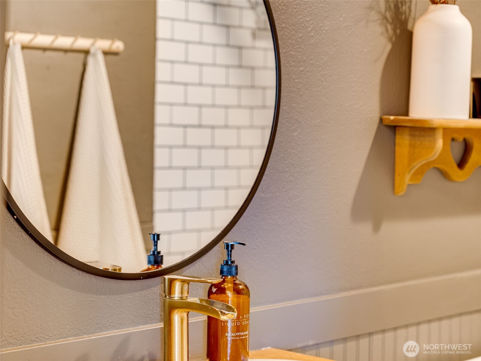 307 E Farrer Street , Yacolt, WA 98675