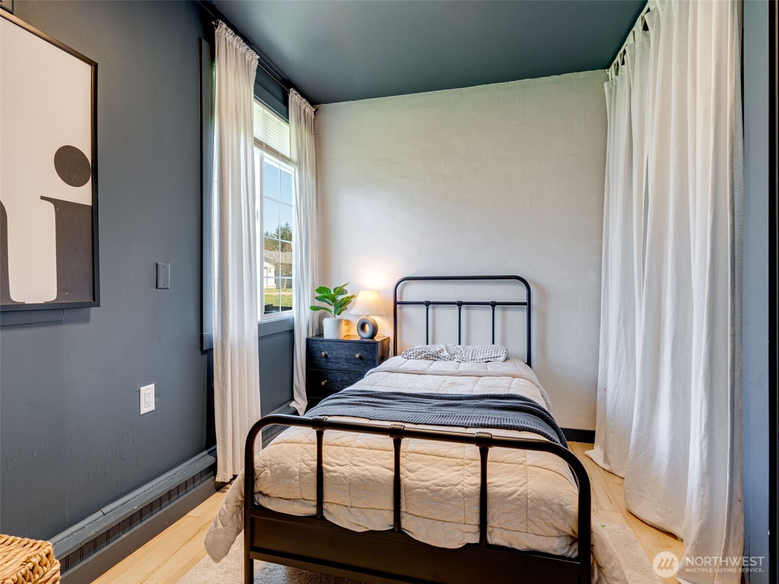 307 E Farrer Street , Yacolt, WA 98675