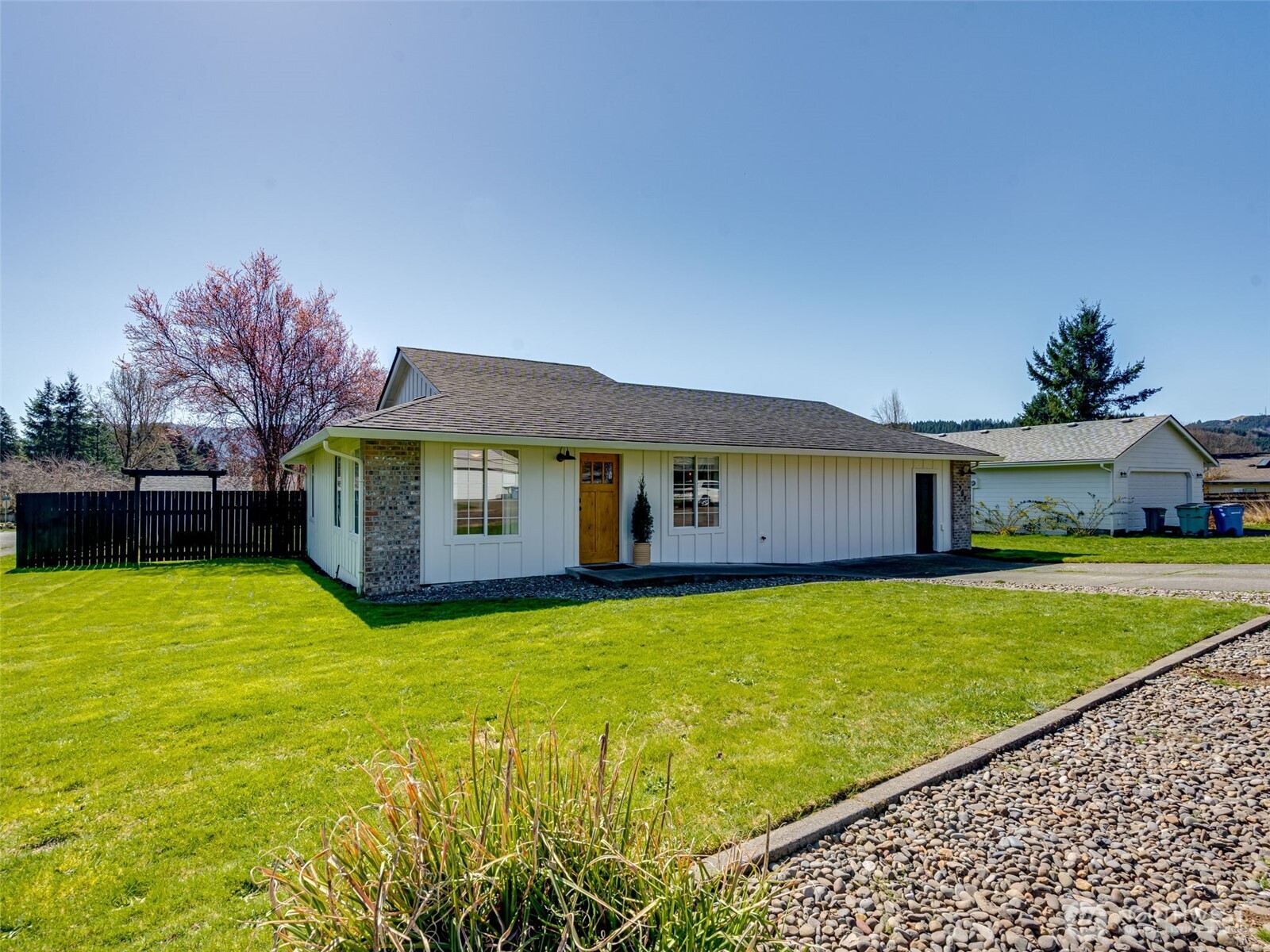 307 E Farrer Street , Yacolt, WA 98675