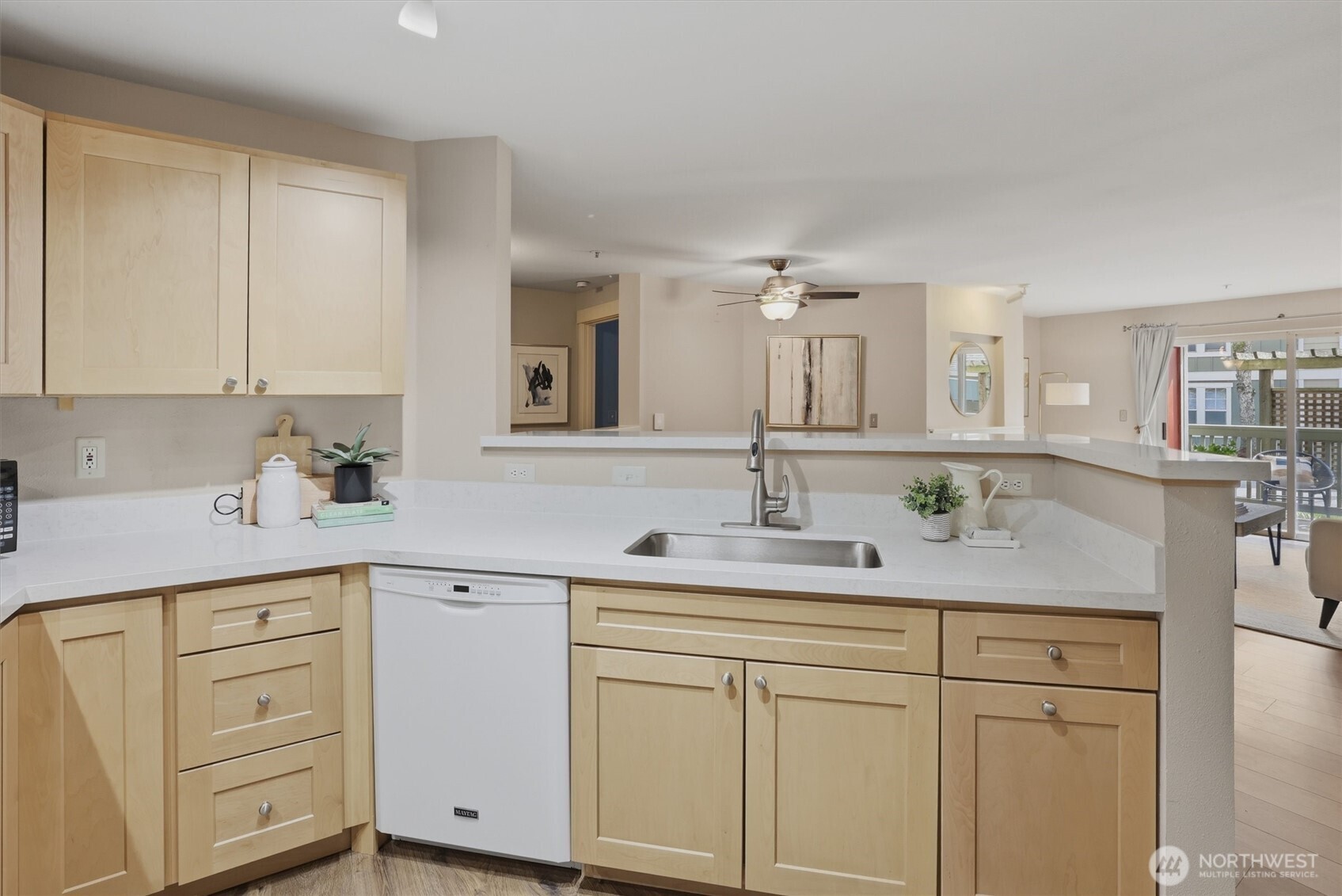 7711 NE 175th Street #C103, Kenmore, WA 98028