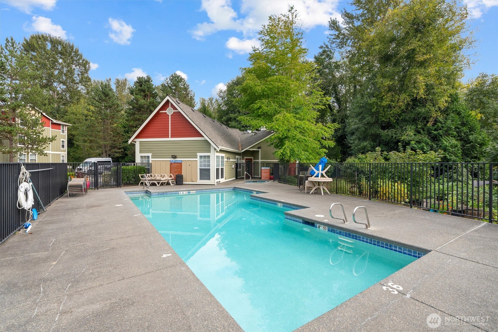 7711 NE 175th Street #C103, Kenmore, WA 98028