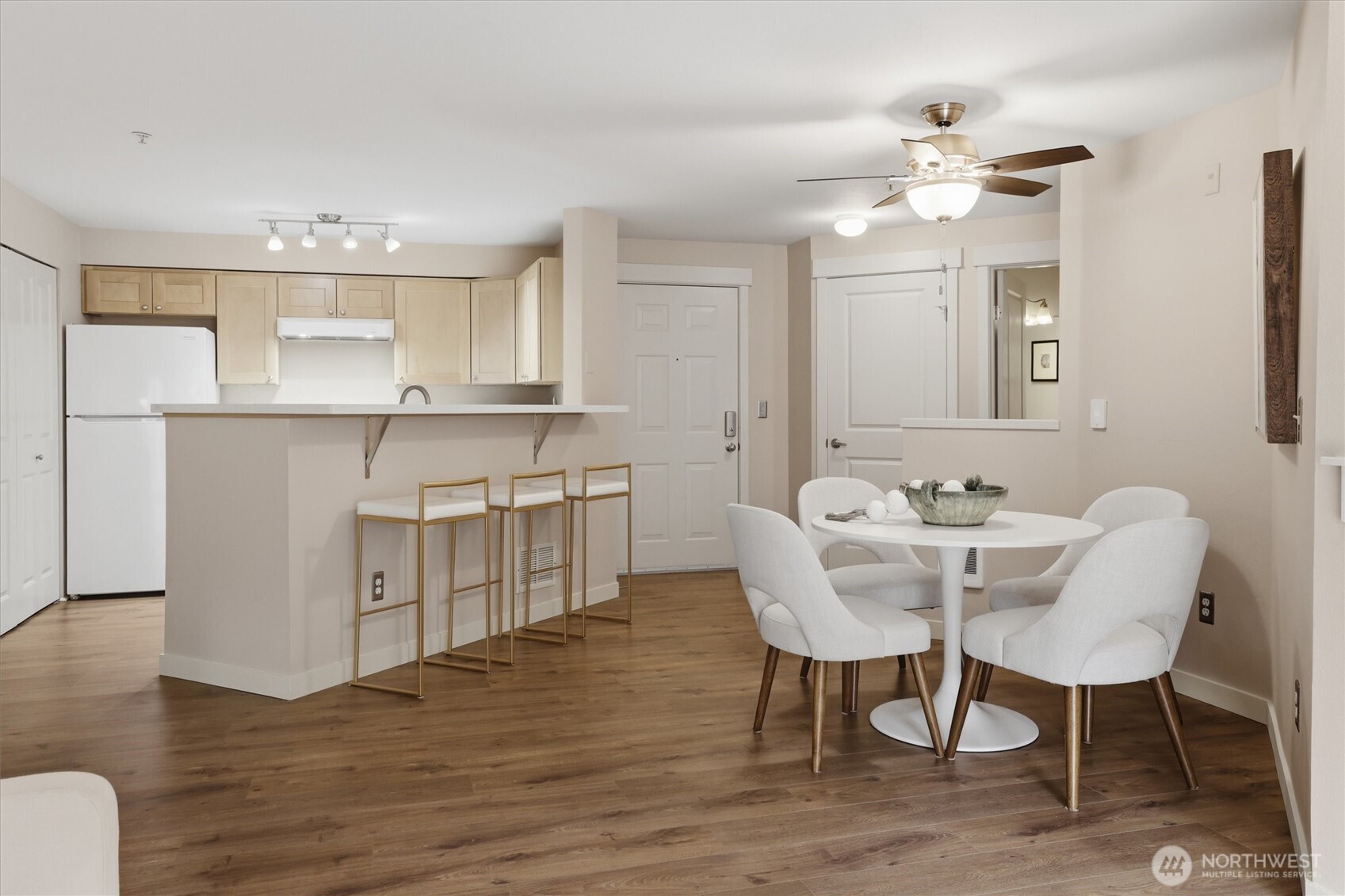 7711 NE 175th Street #C103, Kenmore, WA 98028