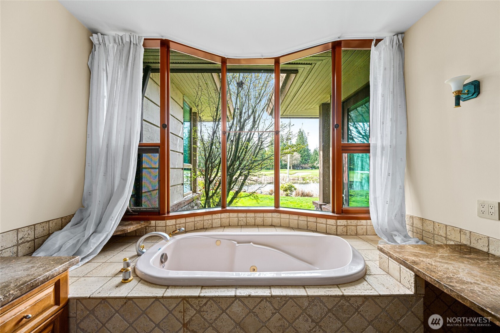 5435 Quail Run , Blaine, WA 98230