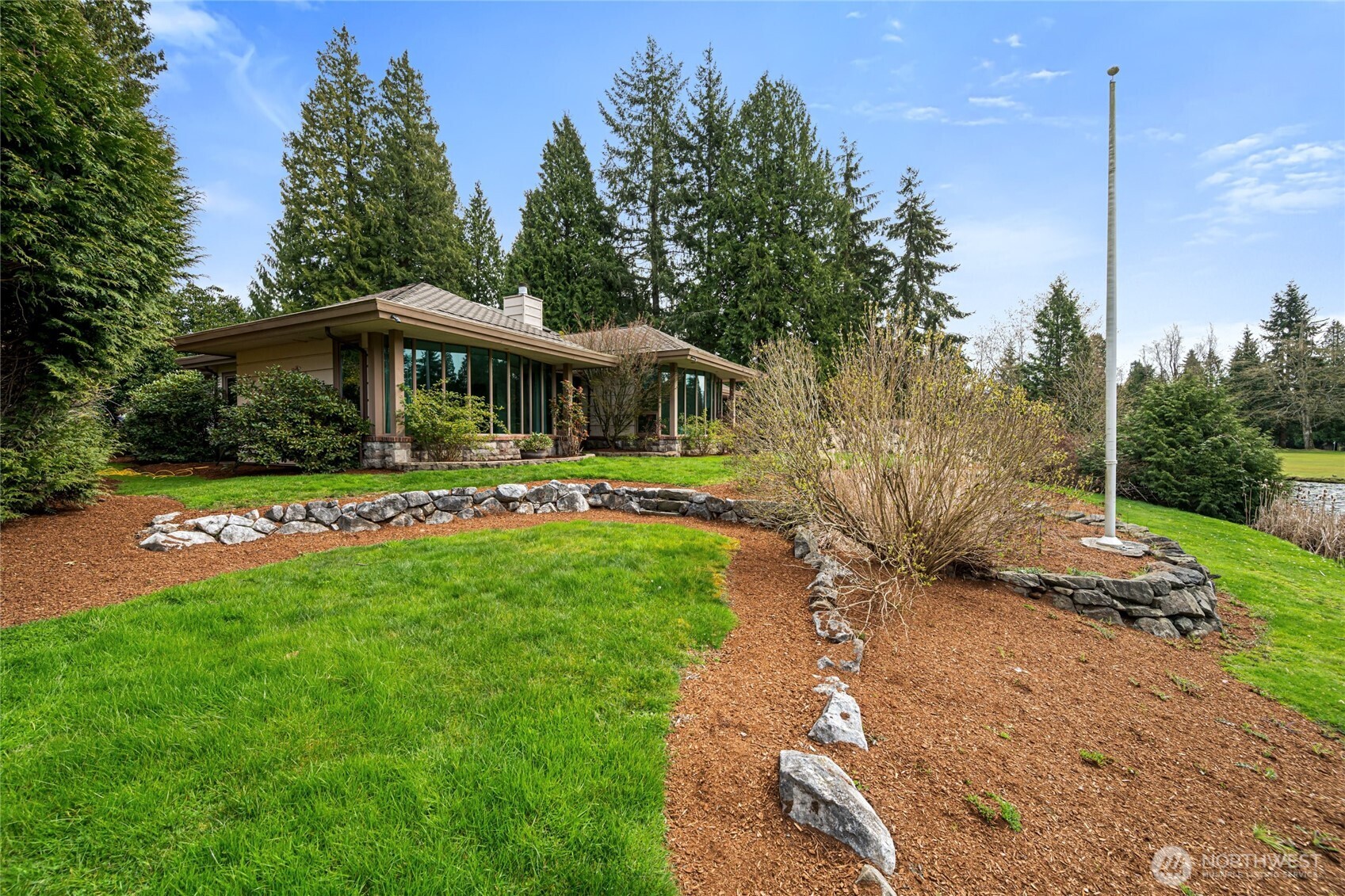 5435 Quail Run , Blaine, WA 98230