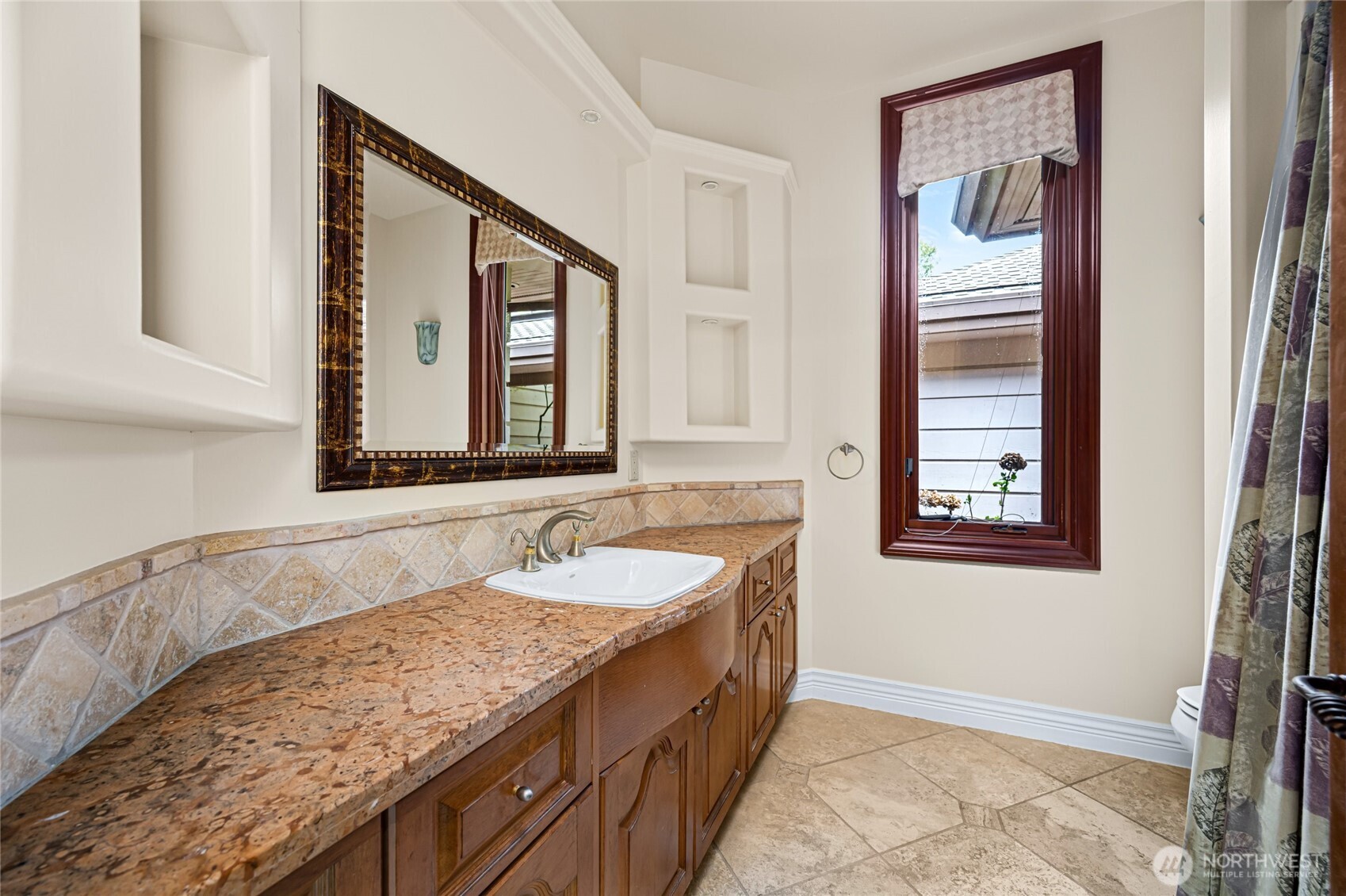 5435 Quail Run , Blaine, WA 98230