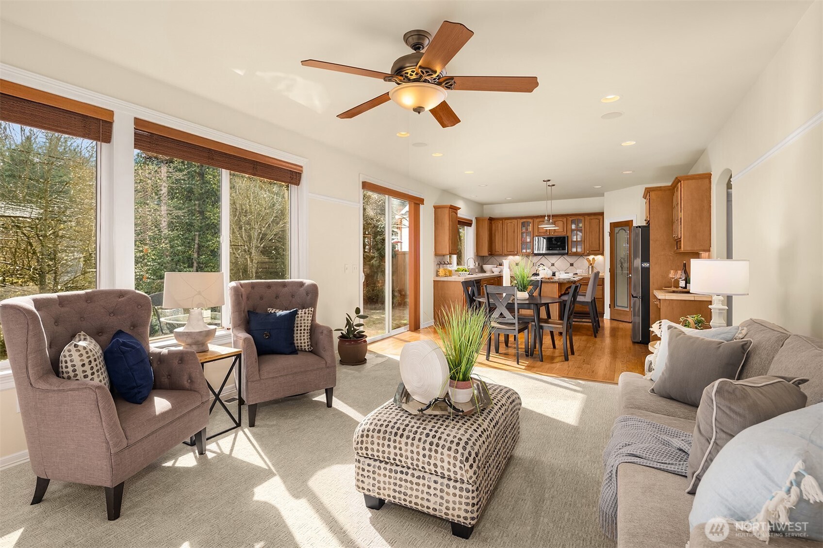24823 SE 22nd Court , Sammamish, WA 98075