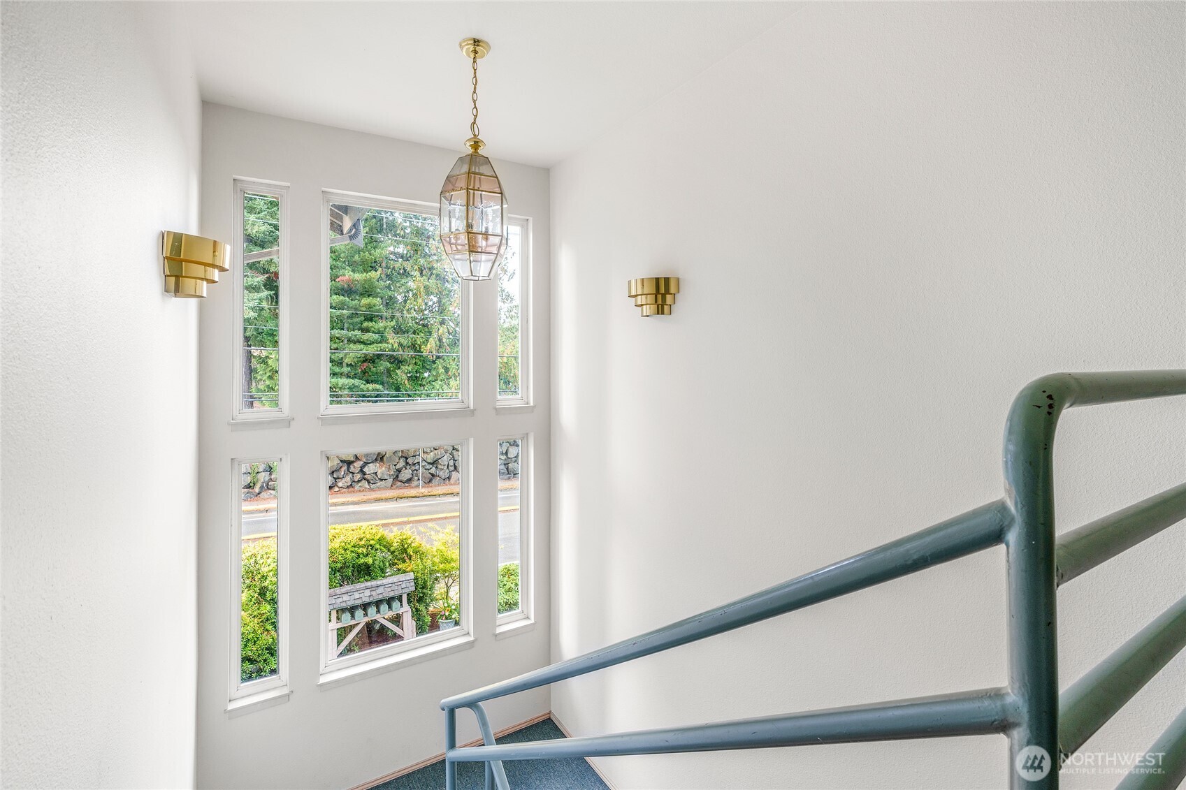 5911 200th Street SW, Lynnwood, WA 98036