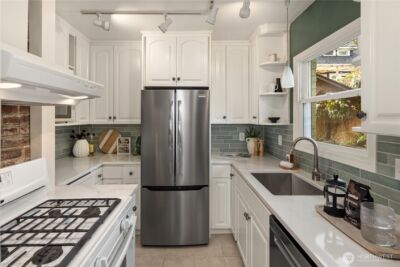 2459 24th Avenue E, Seattle, WA 98112 - Photo 12