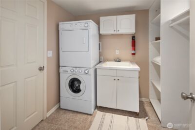 2459 24th Avenue E, Seattle, WA 98112 - Photo 20