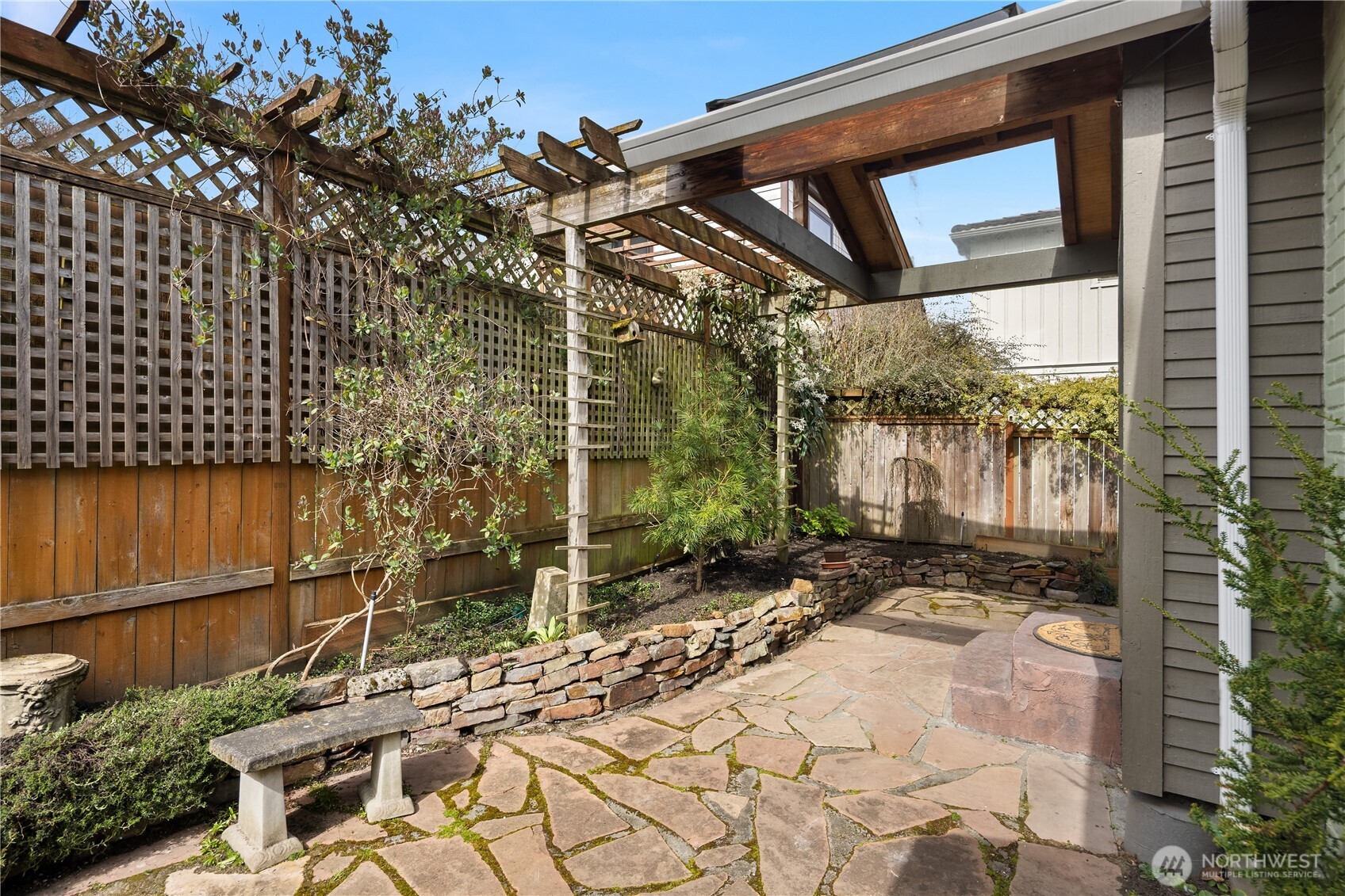 2459 24th Avenue E, Seattle, WA 98112