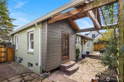 2459 24th Avenue E, Seattle, WA 98112 - Photo 24