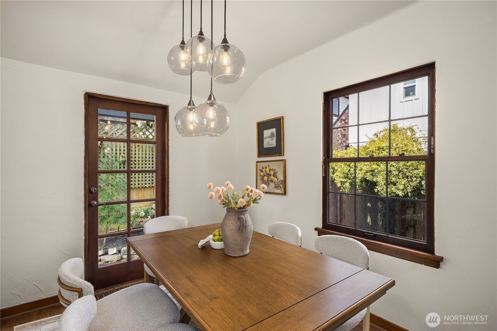 2459 24th Avenue E, Seattle, WA 98112