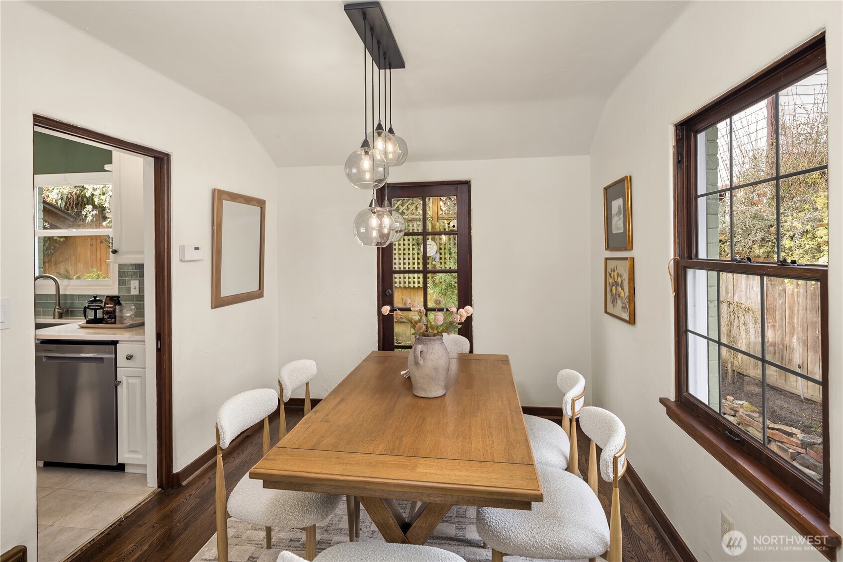 2459 24th Avenue E, Seattle, WA 98112