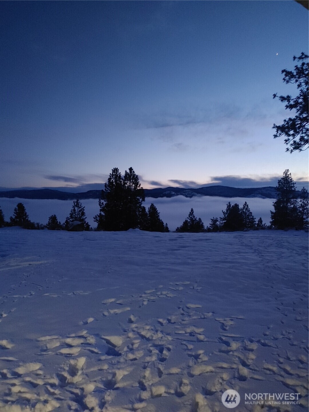 83 E Cayuse Mountain Road , Tonasket, WA 98855