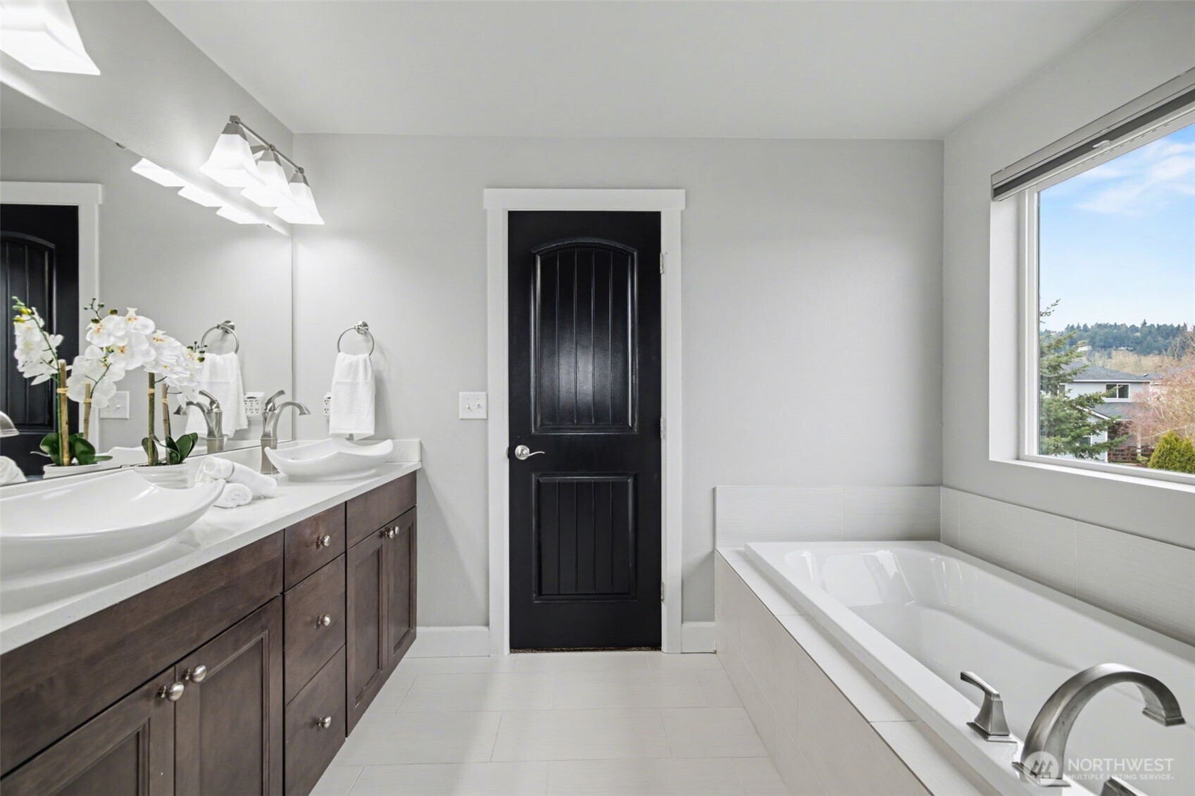 207 Fielding Street NE, Orting, WA 98360