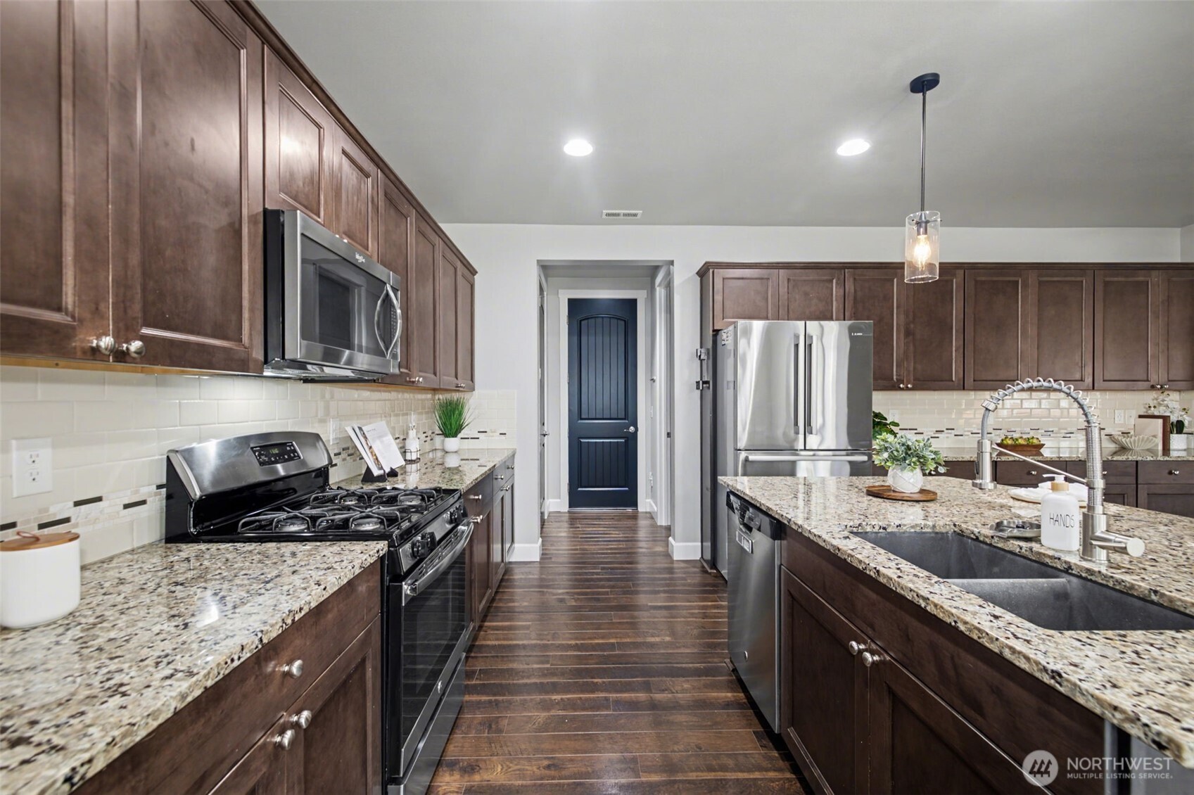 207 Fielding Street NE, Orting, WA 98360