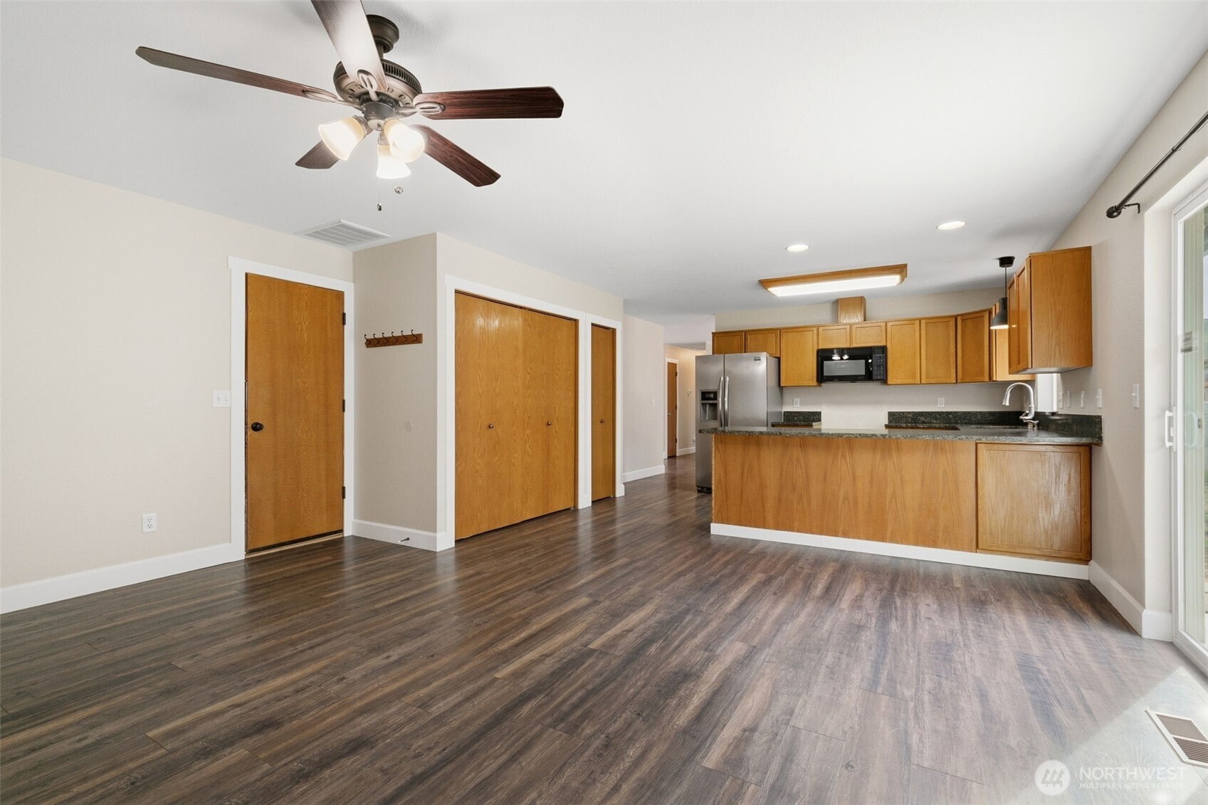 402 Lacey Avenue , Selah, WA 98942