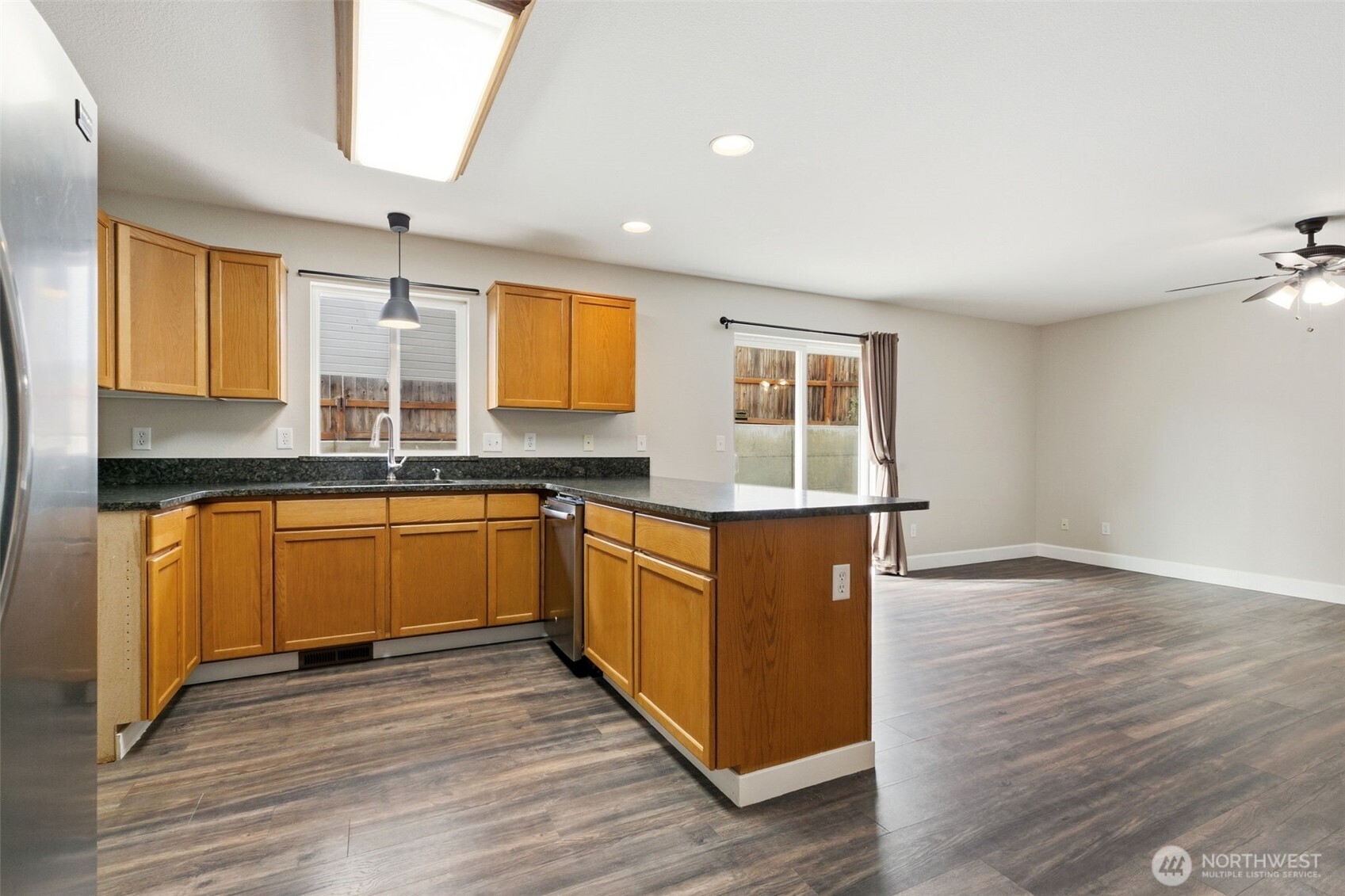 402 Lacey Avenue , Selah, WA 98942