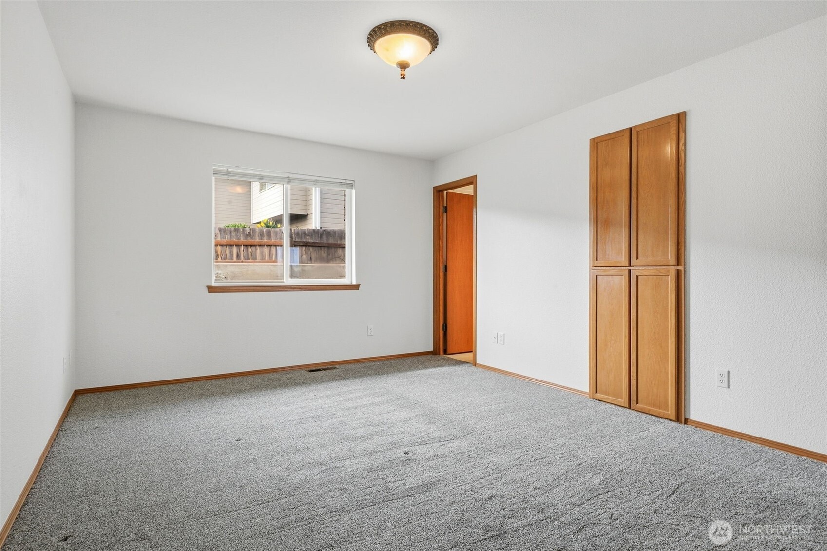 402 Lacey Avenue , Selah, WA 98942