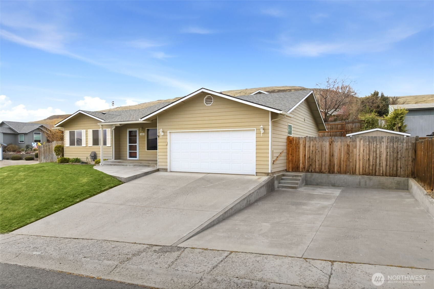 402 Lacey Avenue , Selah, WA 98942