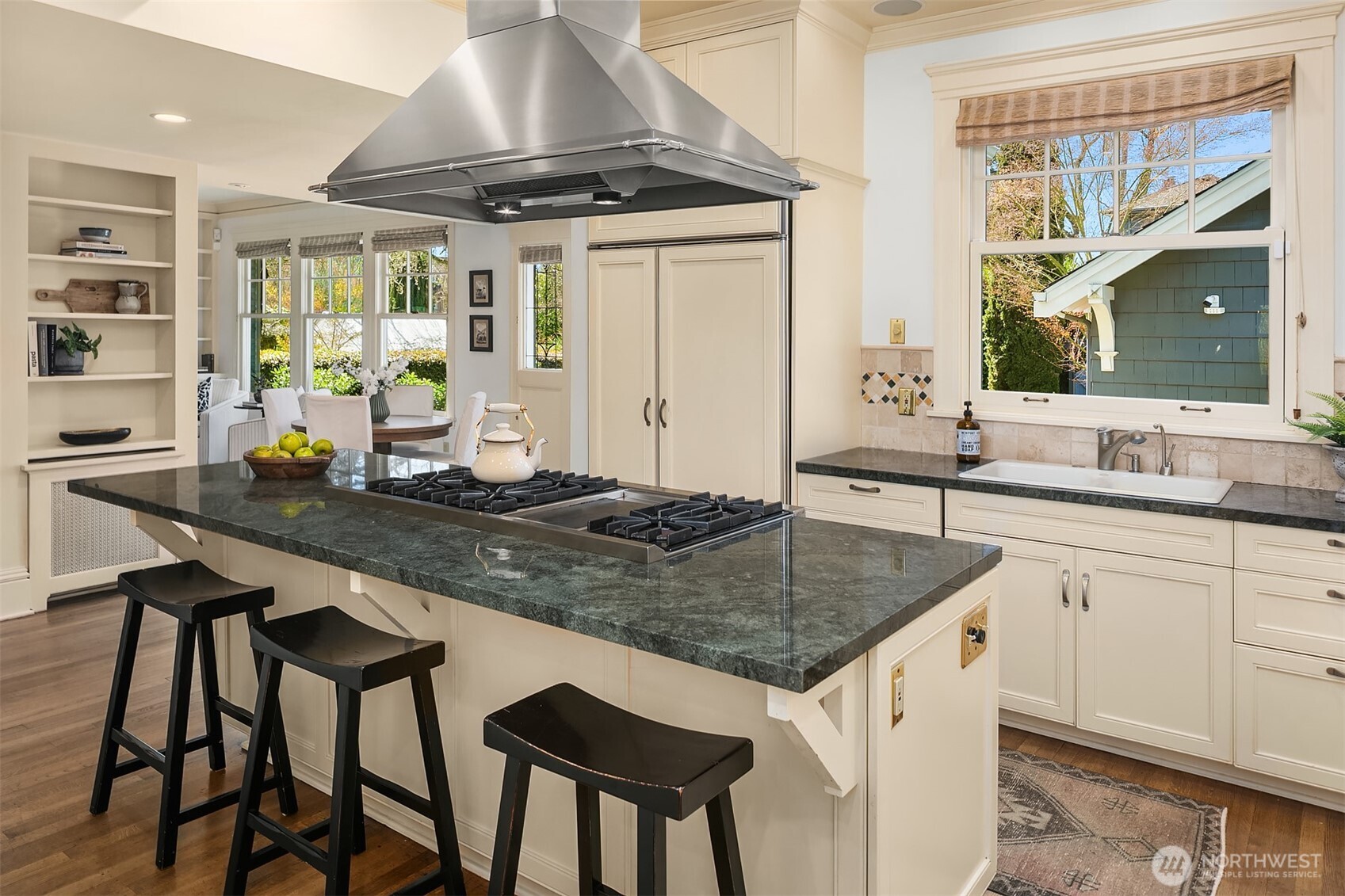 2647 Cascadia Avenue S, Seattle, WA 98144