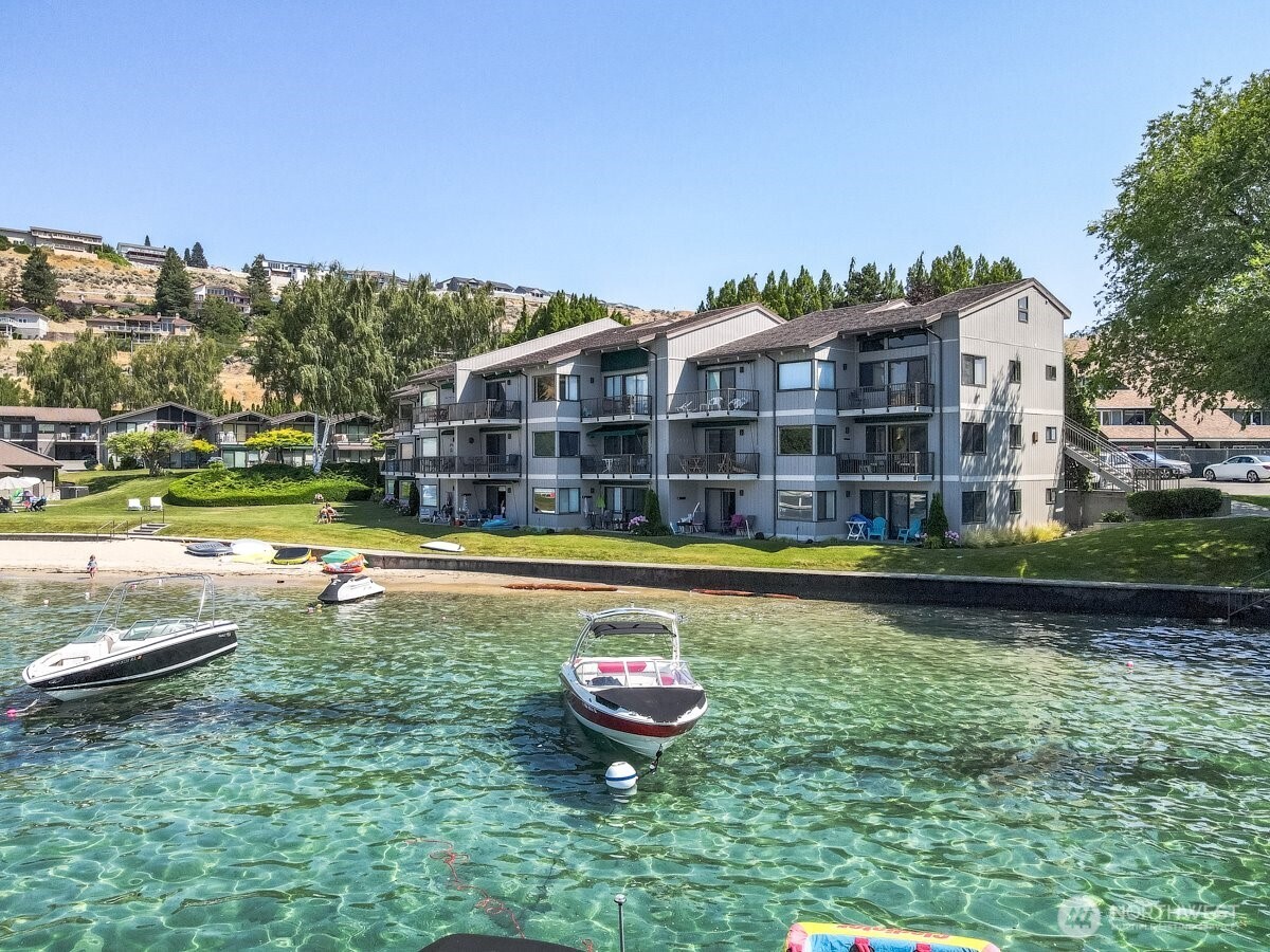 104 Spader Bay Road #47, Chelan, WA 98816