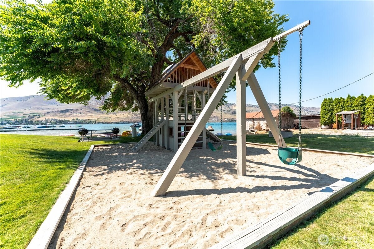 104 Spader Bay Road #47, Chelan, WA 98816