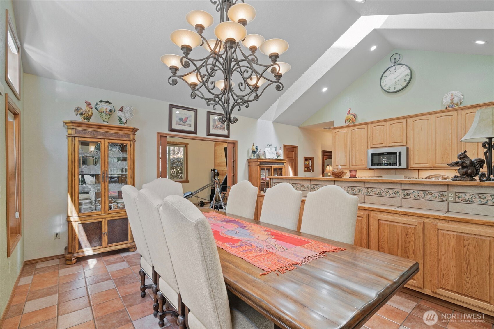 5007 Foxtrail Drive NE, Olympia, WA 98516-2121