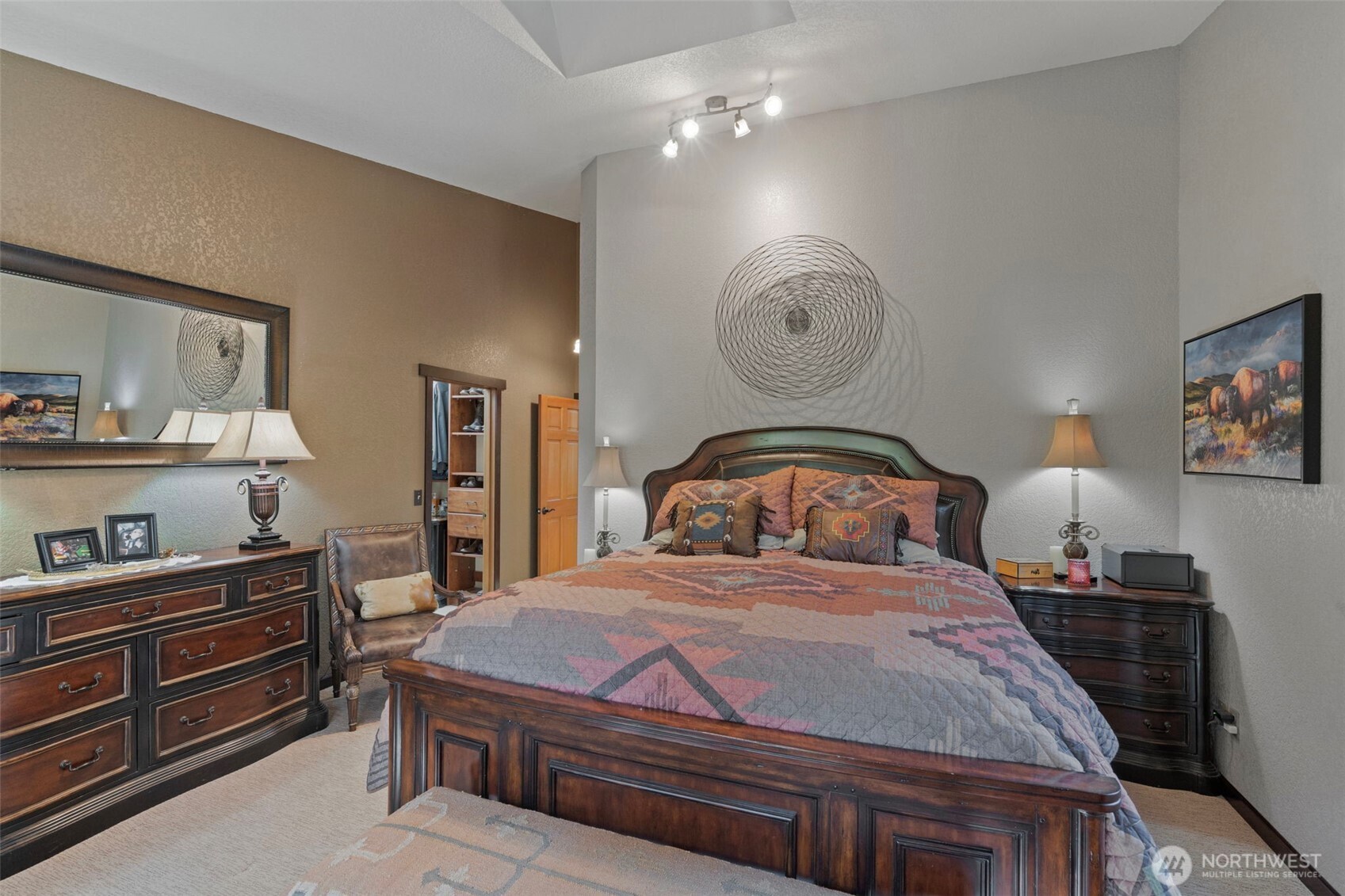 5007 Foxtrail Drive NE, Olympia, WA 98516-2121