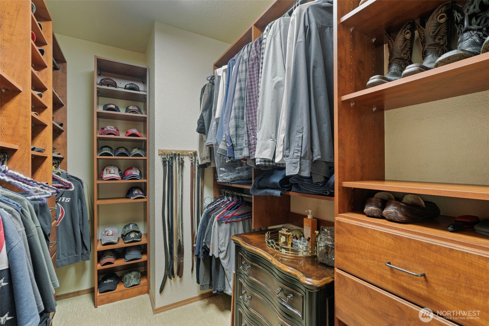 5007 Foxtrail Drive NE, Olympia, WA 98516-2121