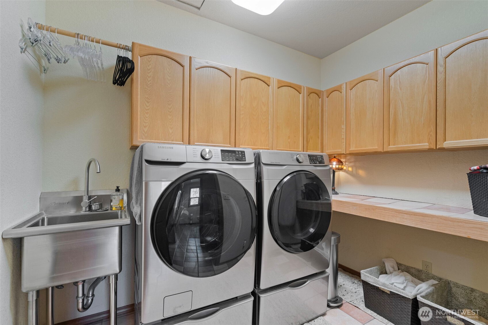 5007 Foxtrail Drive NE, Olympia, WA 98516-2121