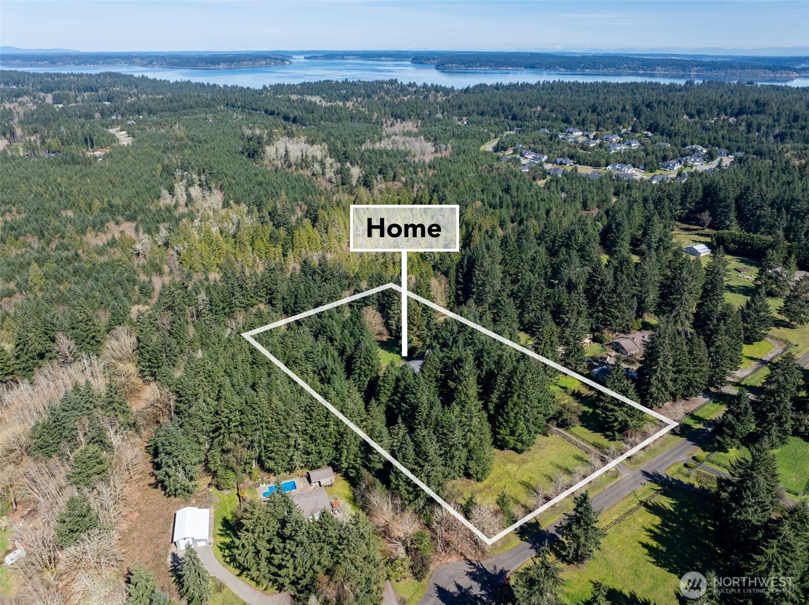 5007 Foxtrail Drive NE, Olympia, WA 98516-2121