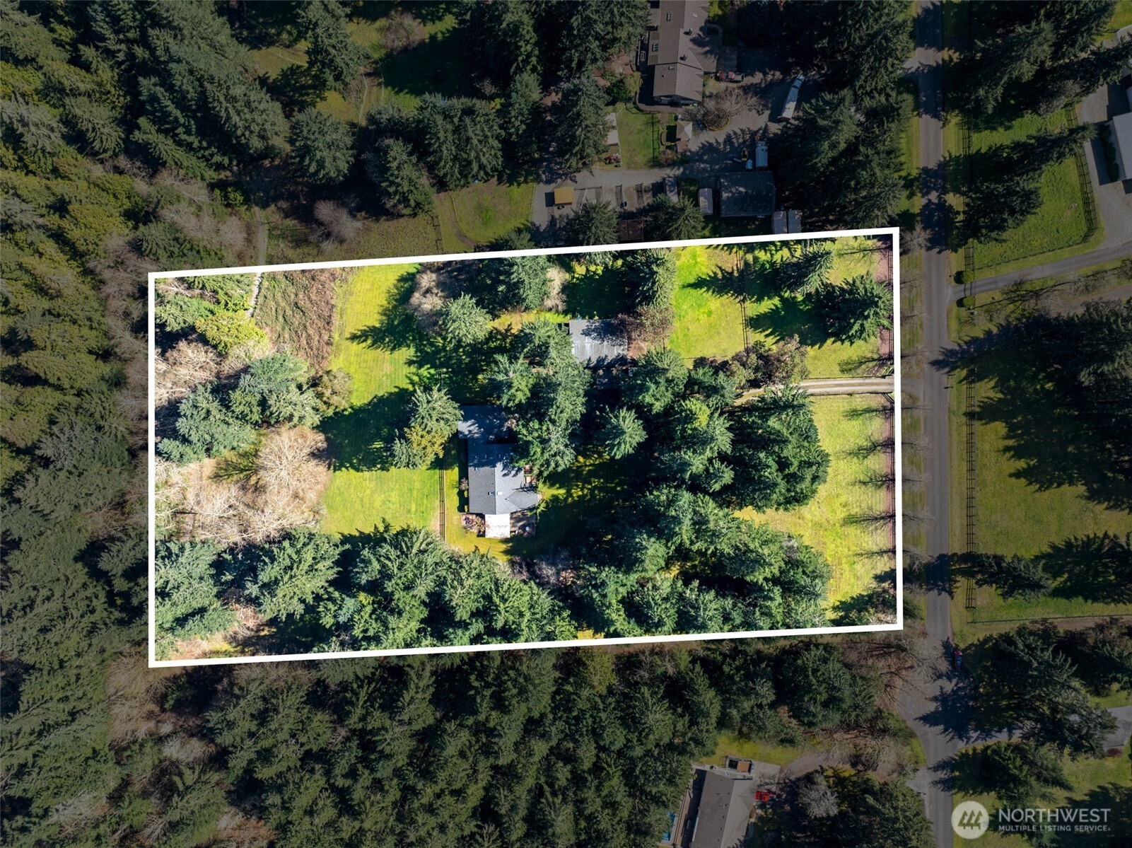 5007 Foxtrail Drive NE, Olympia, WA 98516-2121