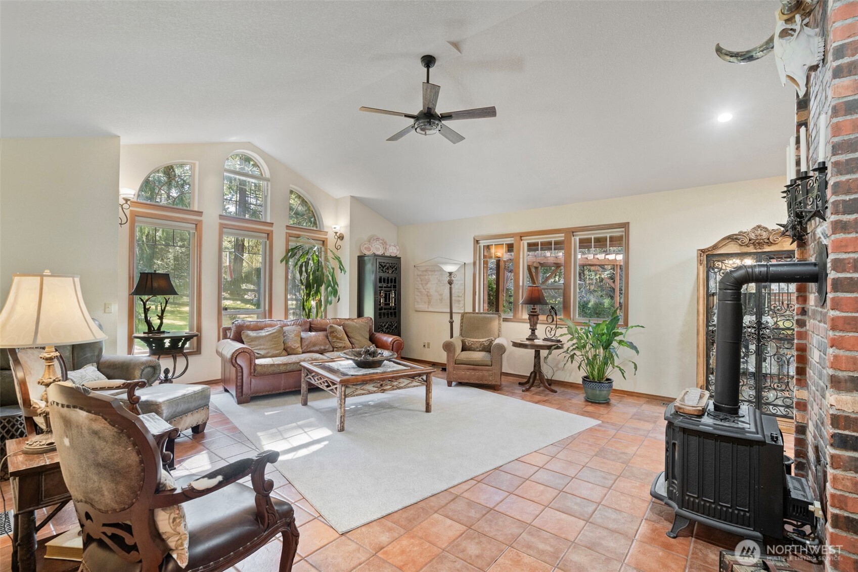 5007 Foxtrail Drive NE, Olympia, WA 98516-2121