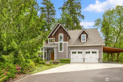 3029 Yankee Girl Circle NE, Bainbridge Island, WA 98110