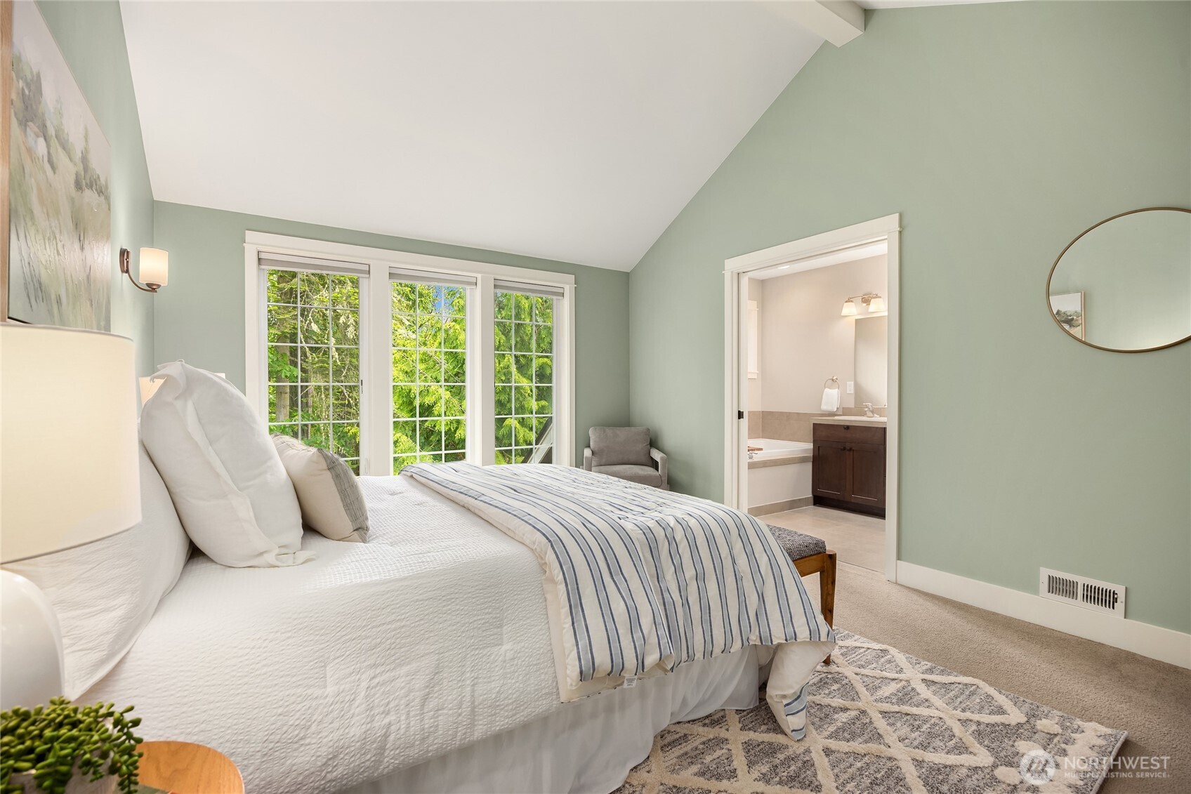 3029 Yankee Girl Circle NE, Bainbridge Island, WA 98110