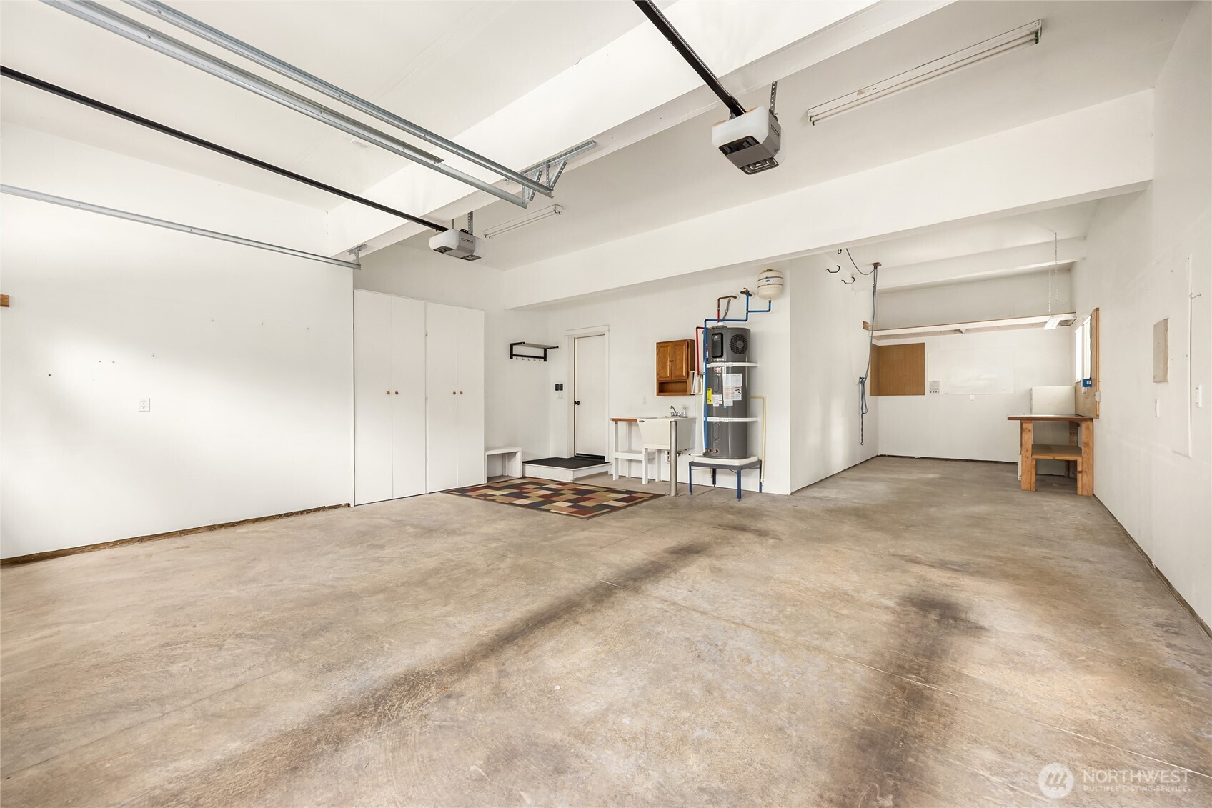 3029 Yankee Girl Circle NE, Bainbridge Island, WA 98110