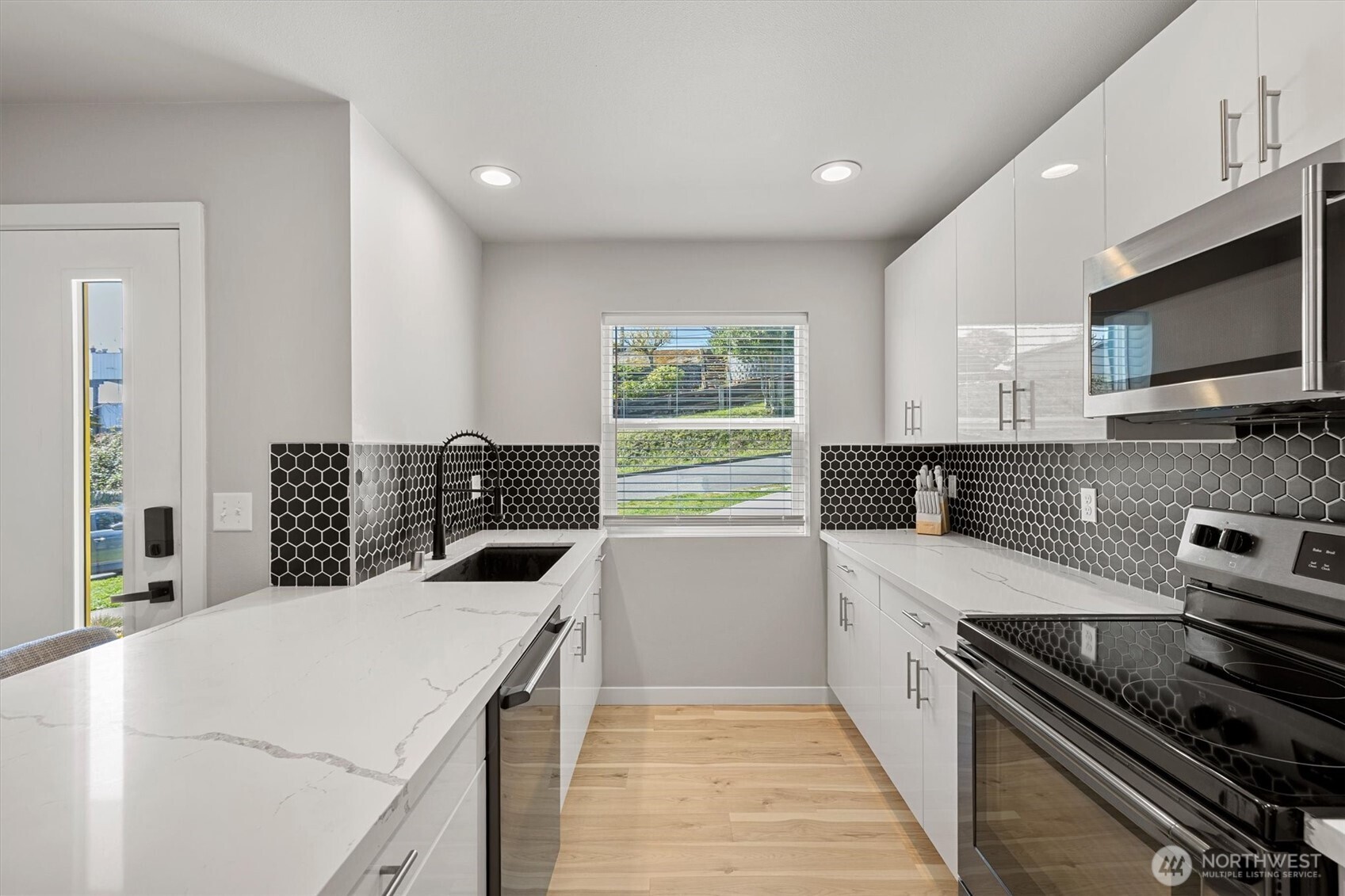 2535 SE I St #A, Tacoma, WA 98405