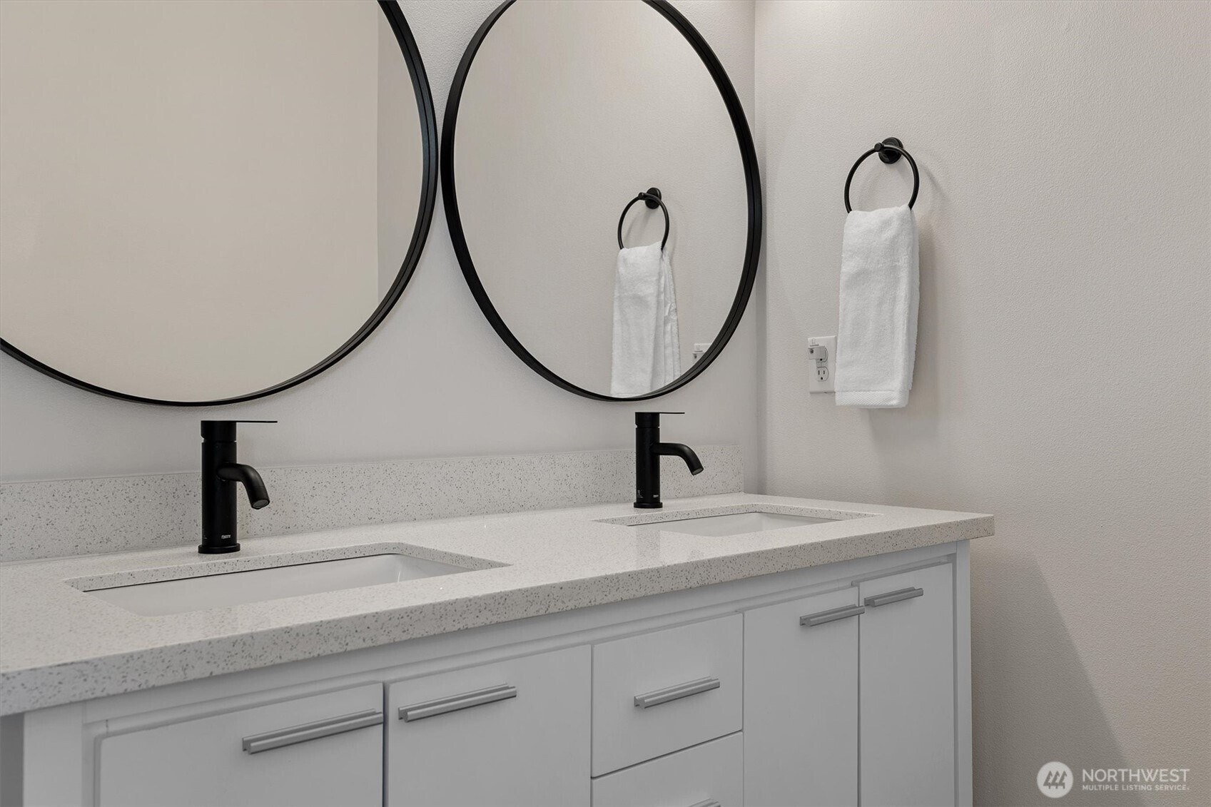 2535 SE I St #A, Tacoma, WA 98405