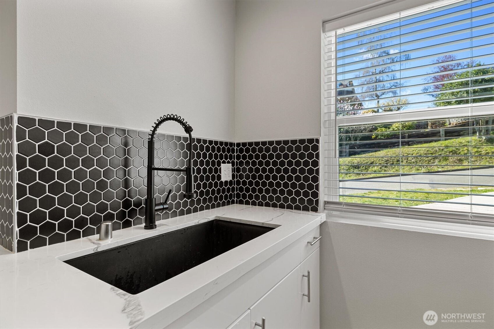 2535 SE I St #A, Tacoma, WA 98405