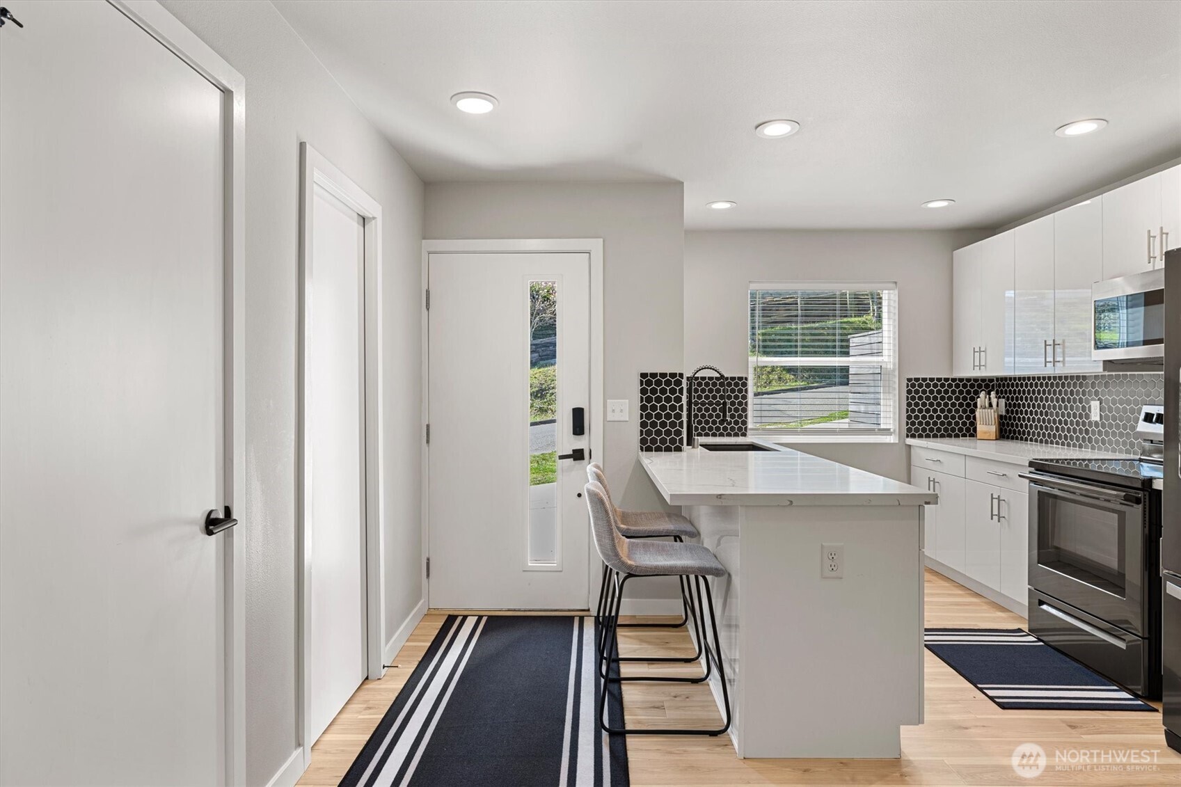 2535 SE I St #A, Tacoma, WA 98405