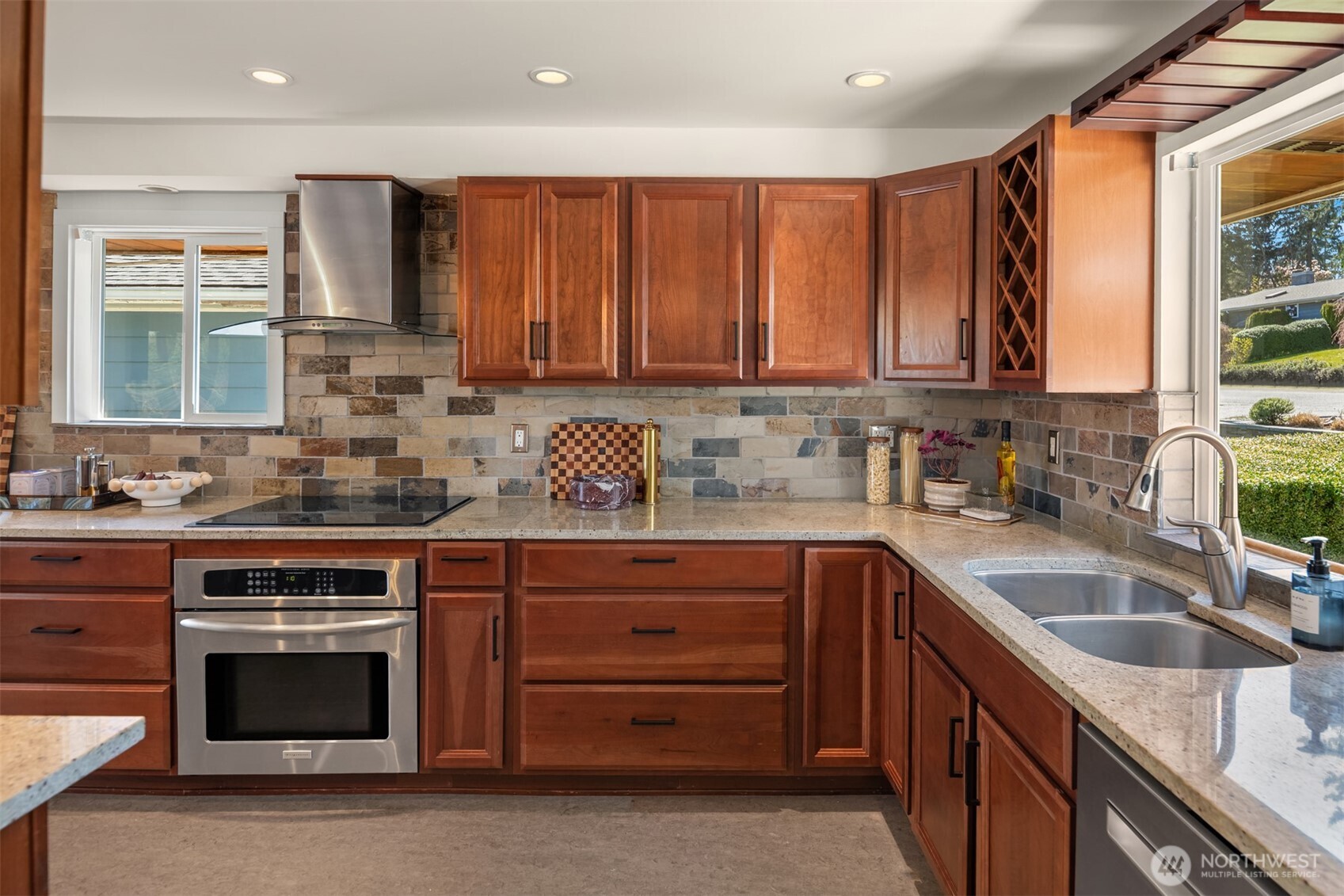 11544 24th Avenue NE, Seattle, WA 98125