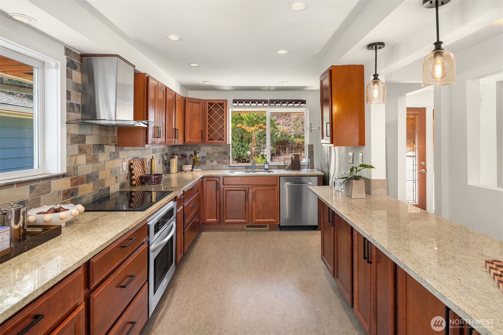 11544 24th Avenue NE, Seattle, WA 98125